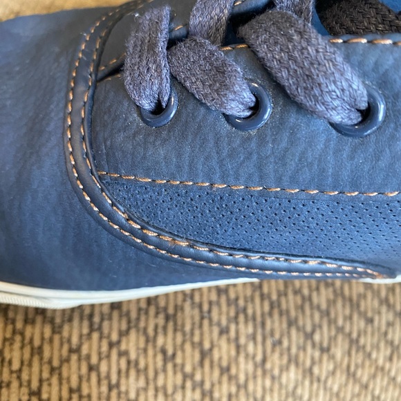 Levi’s shoes - Picture 4 of 7